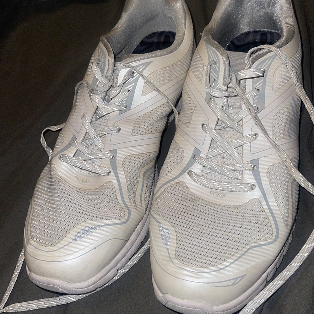 Men’s Cheer Shoes